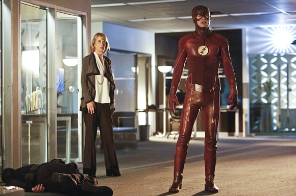 the-reverse-flash-returns-episode-stills-barry