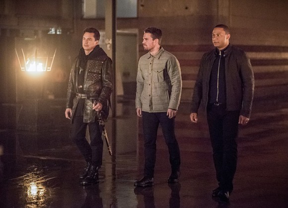 arrow-season-4-episode-sins-father-hangar