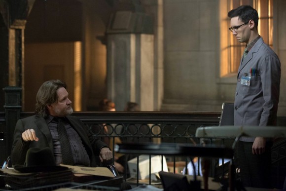 gotham-ep216_scn20_7194_f_hires1