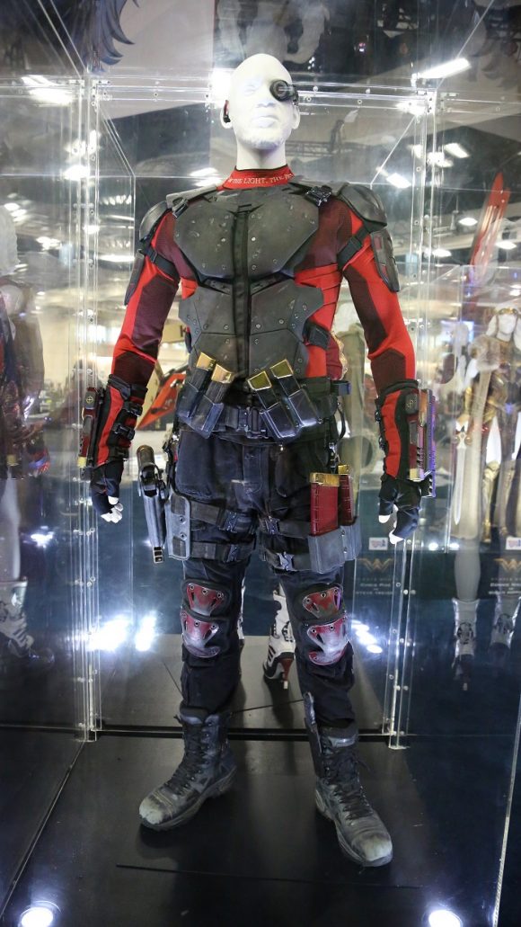 suicide-squad-comic-con-costume-deadshot