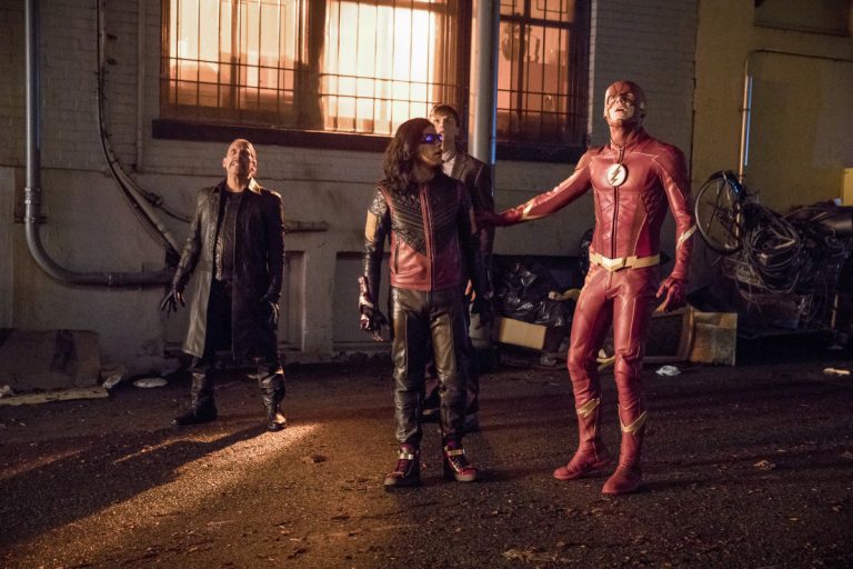 The Flash : Toutes les images de l’épisode 4.04 (‘Elongated Journey